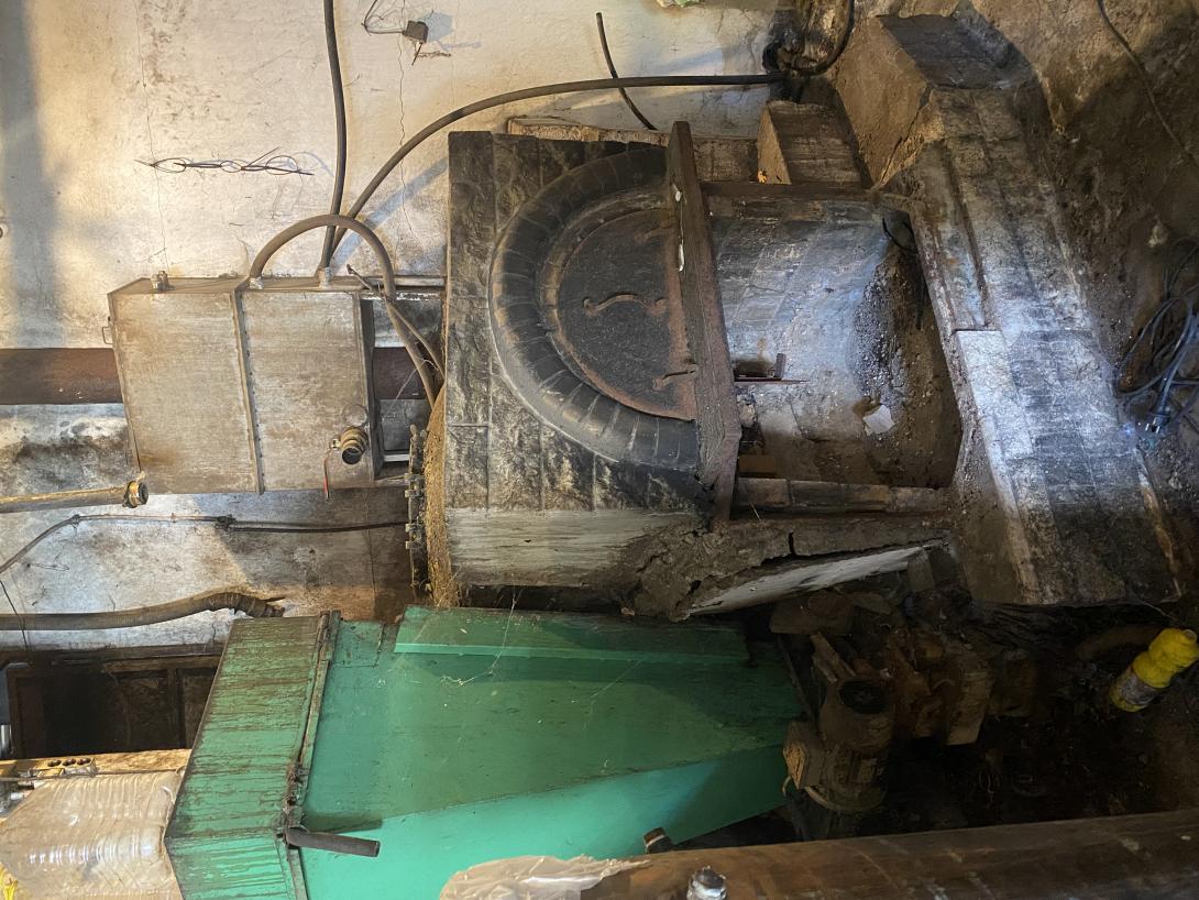 παράνομο αποστακτήριο