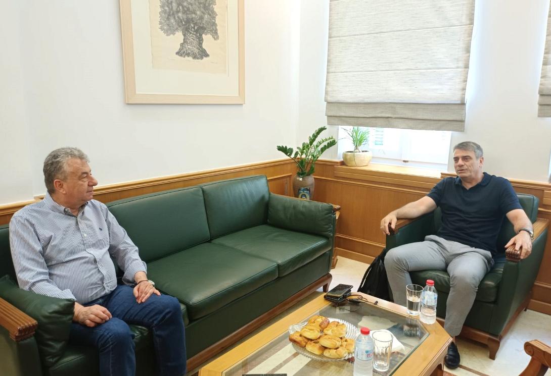 αρναουτακης - σπυριδακης