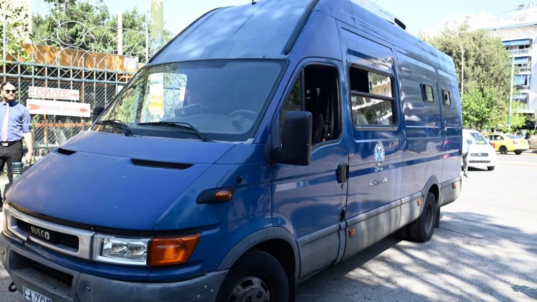 κλουβα μεταφορας