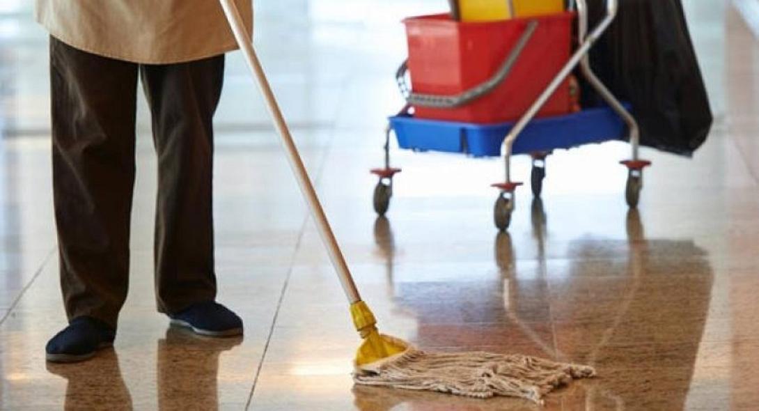 καθαρίστρια 