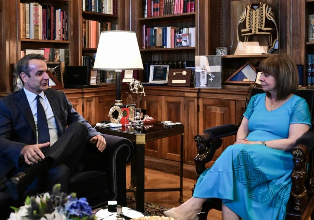 Μητσοτάκης - Σακελαροπούλου