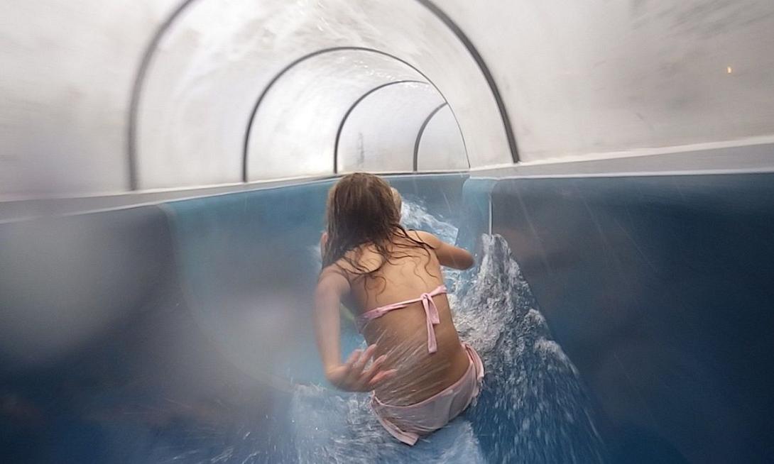 παιδιά νεροτσουλήθρες