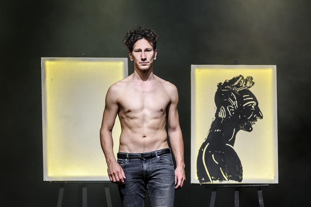 θεατρικη παρασταση "αίας"