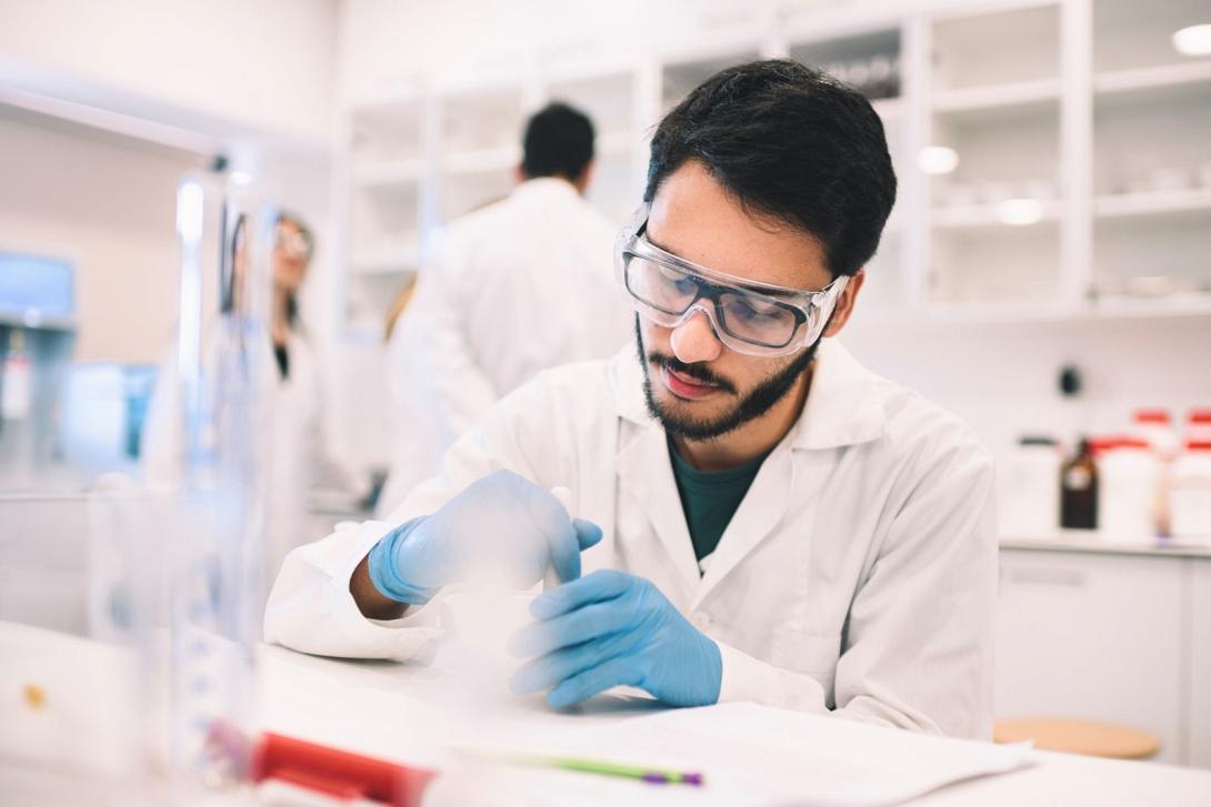 ΕΥΡΩΠΑΙΚΟ ΠΑΝΕΠΙΣΤΗΜΙΟ ΚΥΠΡΟΥ ΦΑΡΜΑΚΕΥΤΙΚΗ ΣΧΟΛΗ