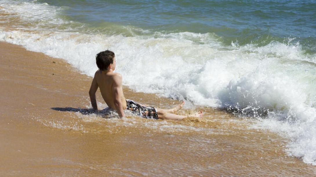 αγόρι παραλία