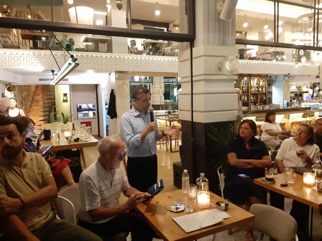 Χάρης Δούκας