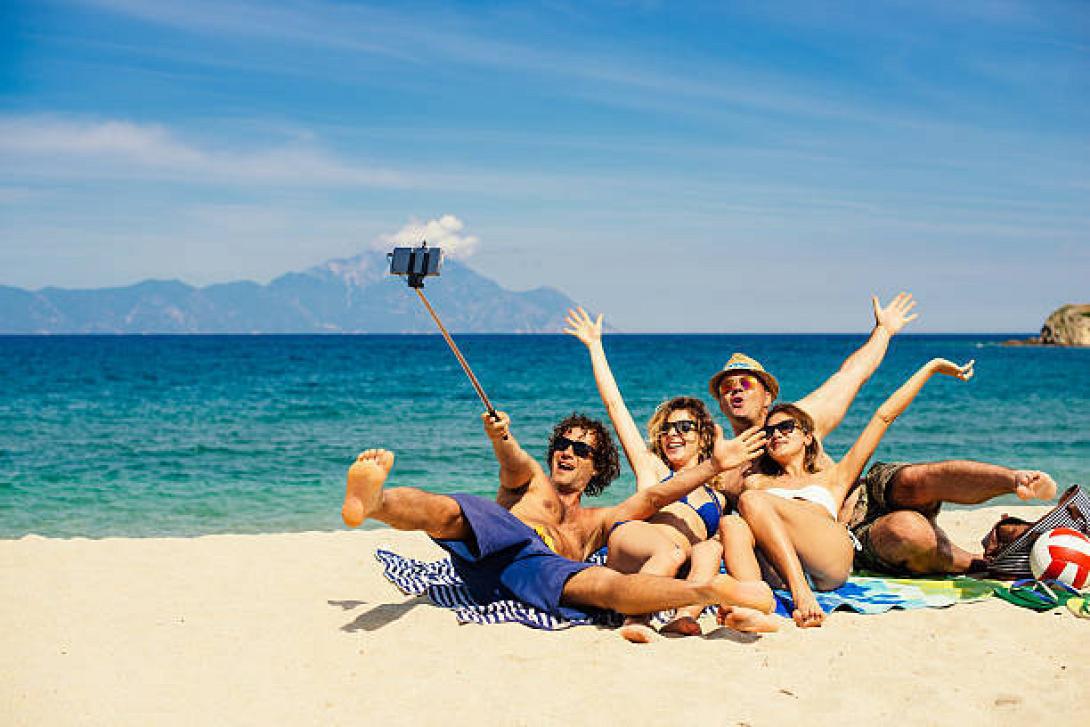 οικογενεια σε διακοπες