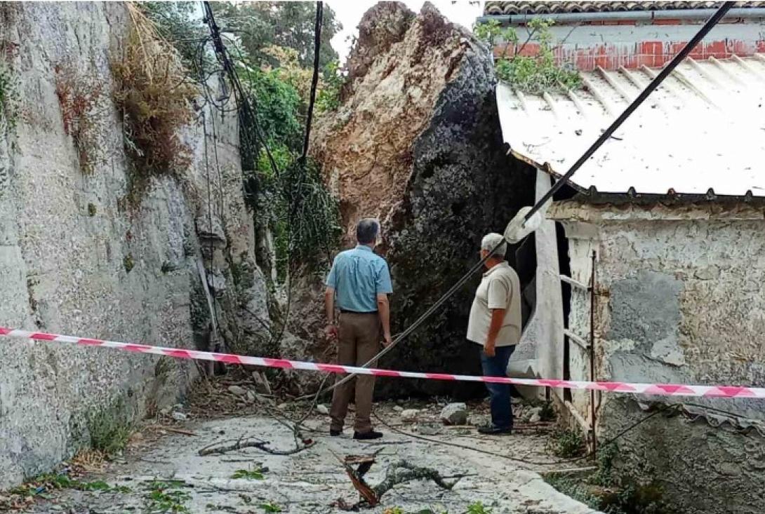 βράχος κέρκυρα