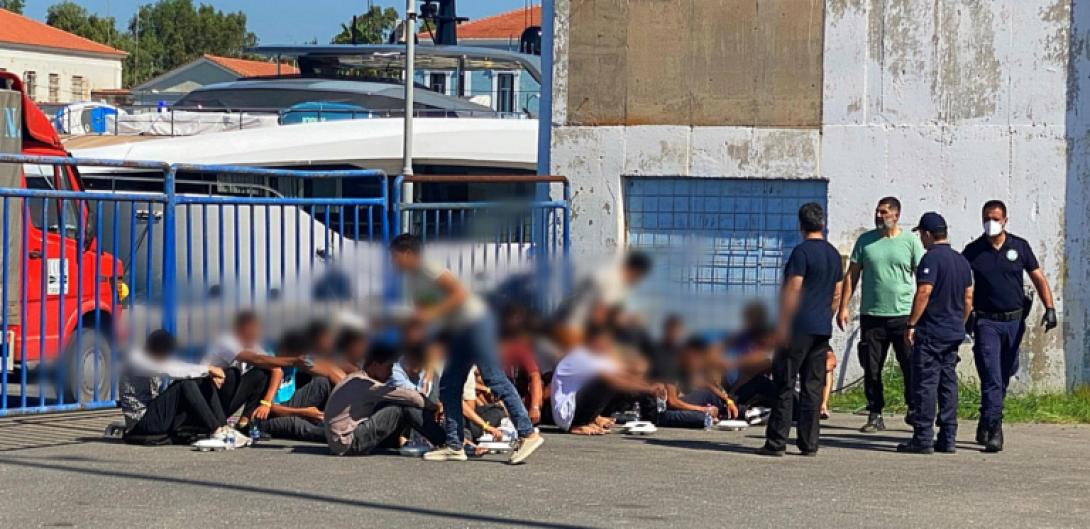 Πύλος διακινητές