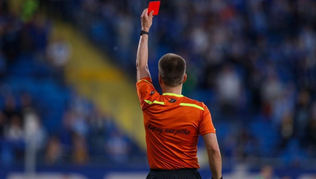 ΔΙΑΙΤΗΤΗΣ κοκκινη