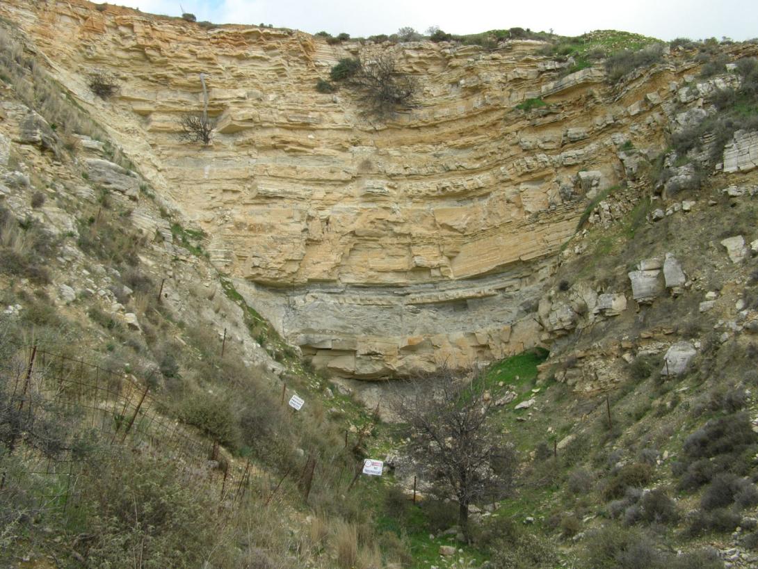 ΕΙΣΟΔΟς ΣΠΗΛΑΊΟΥ