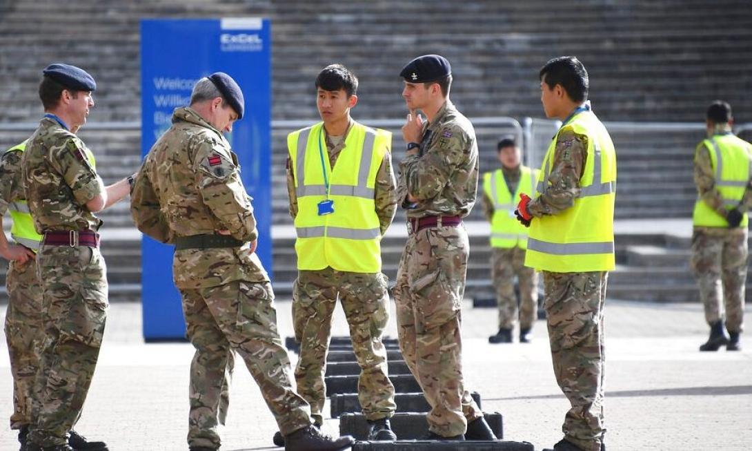βρετανία στρατός