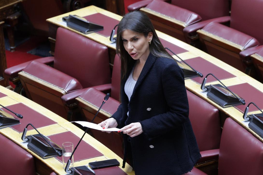 ελενη βατσινα