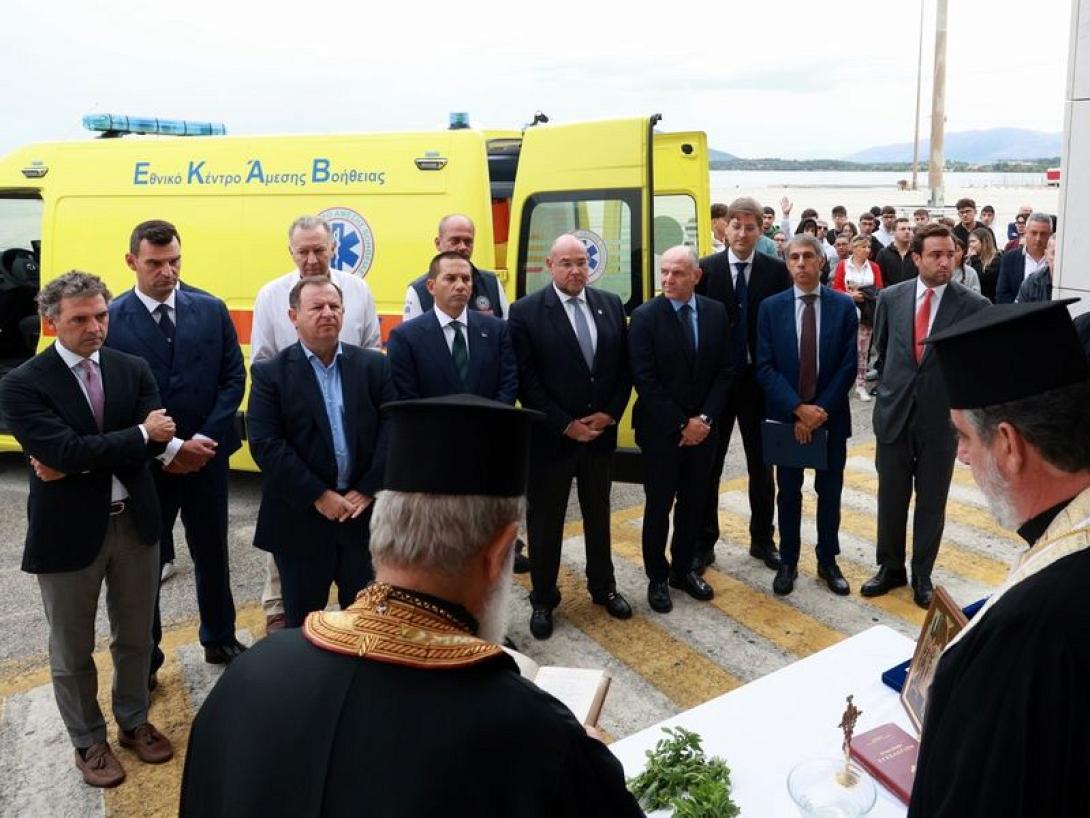 ΓΚΡΙΜΑΛΝΤΙ ΑΣΘΕΝΟΦΟΡΟ