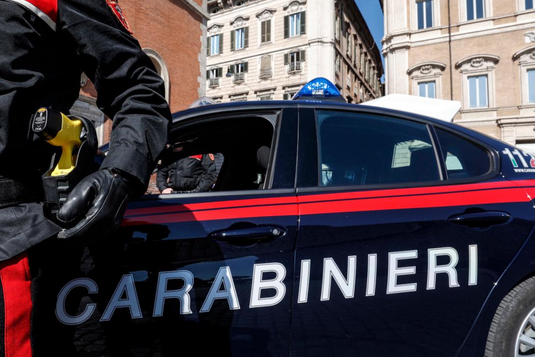ιταλικη αστυνομια