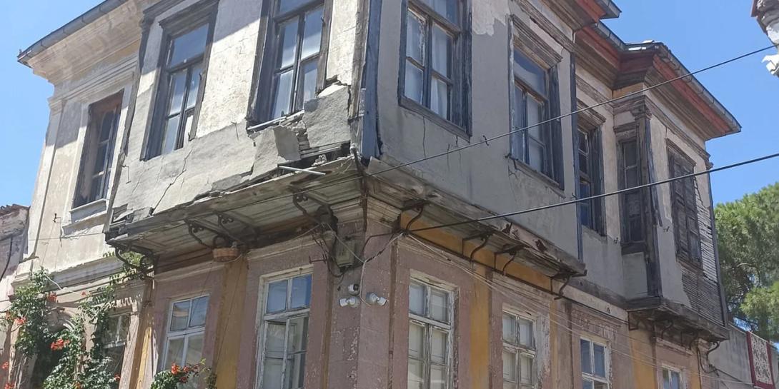 σπίι Βενέζη 2