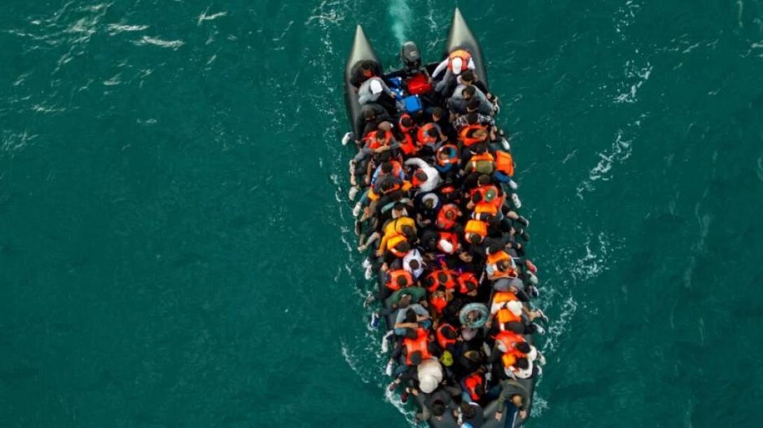 ΜΕΤΑΝΑΣΤΕΣ