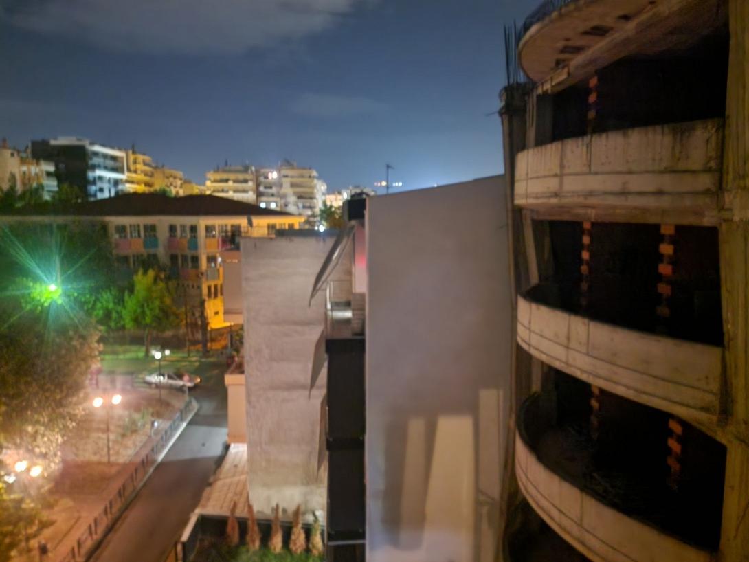 ΠΑΡΚΟΎΡ πολυκατοικία