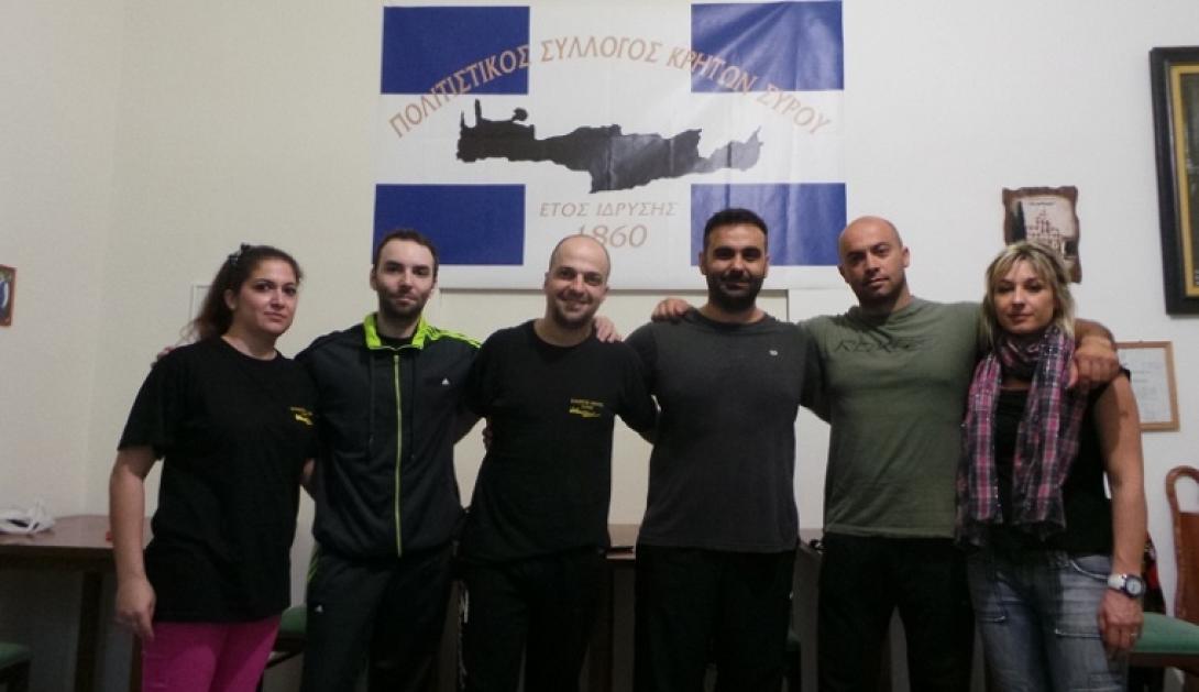 Με επιτυχία το 1ο Σεμινάριο Κρητικών Χορών στη Σύρο