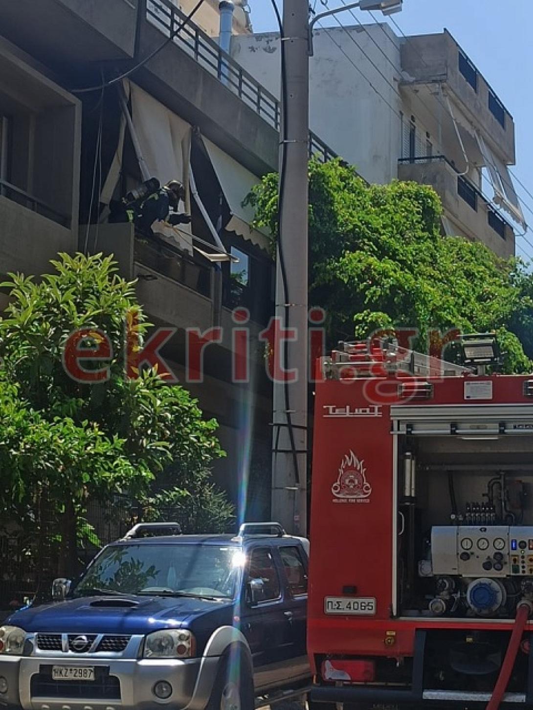 Οι πυροσβέστες επί τω έργω