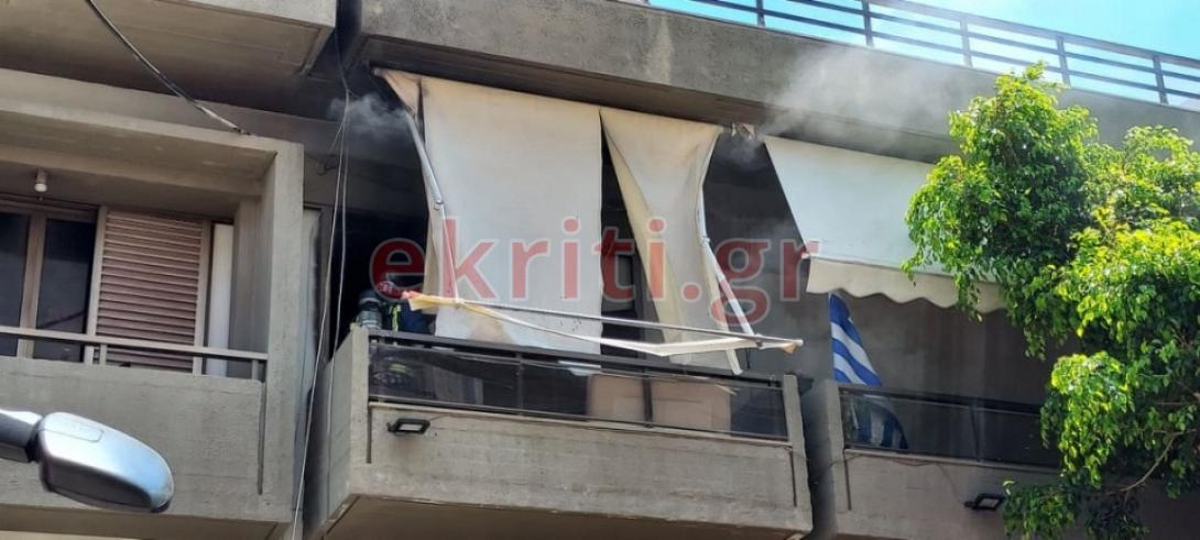 Το διαμέρισμα όπου εκδηλώθηκε η φωτιά.