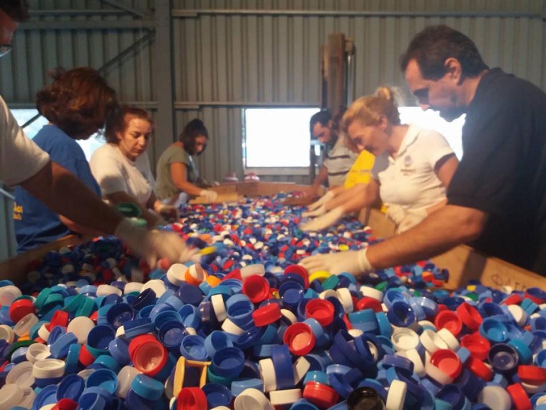 το καπάκι να κρατάς