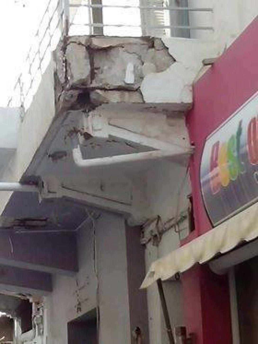 ετοιμόρροπο μπαλκόνι μπιζανίου