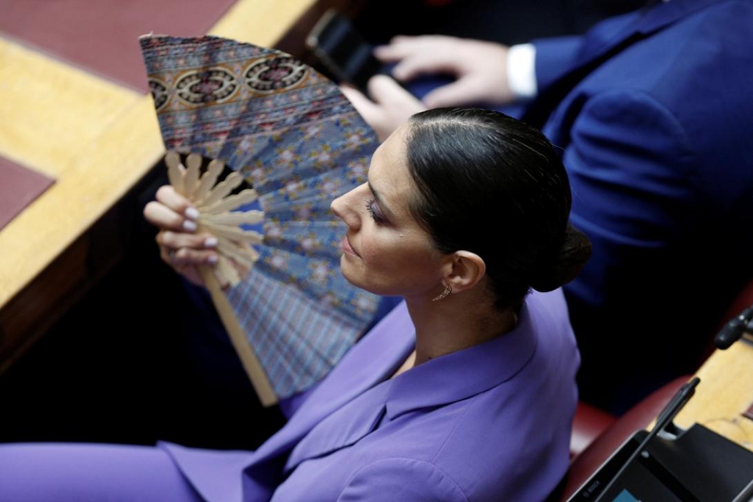 Νόνη Δούνια.jpg