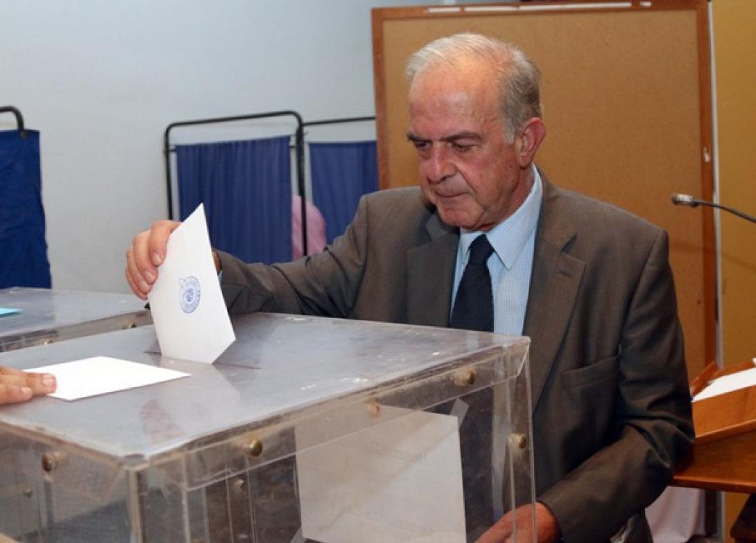 Επικράτηση Λαμπρινού στις εκλογές της ΠΕΔ Κρήτης με 12 έδρες