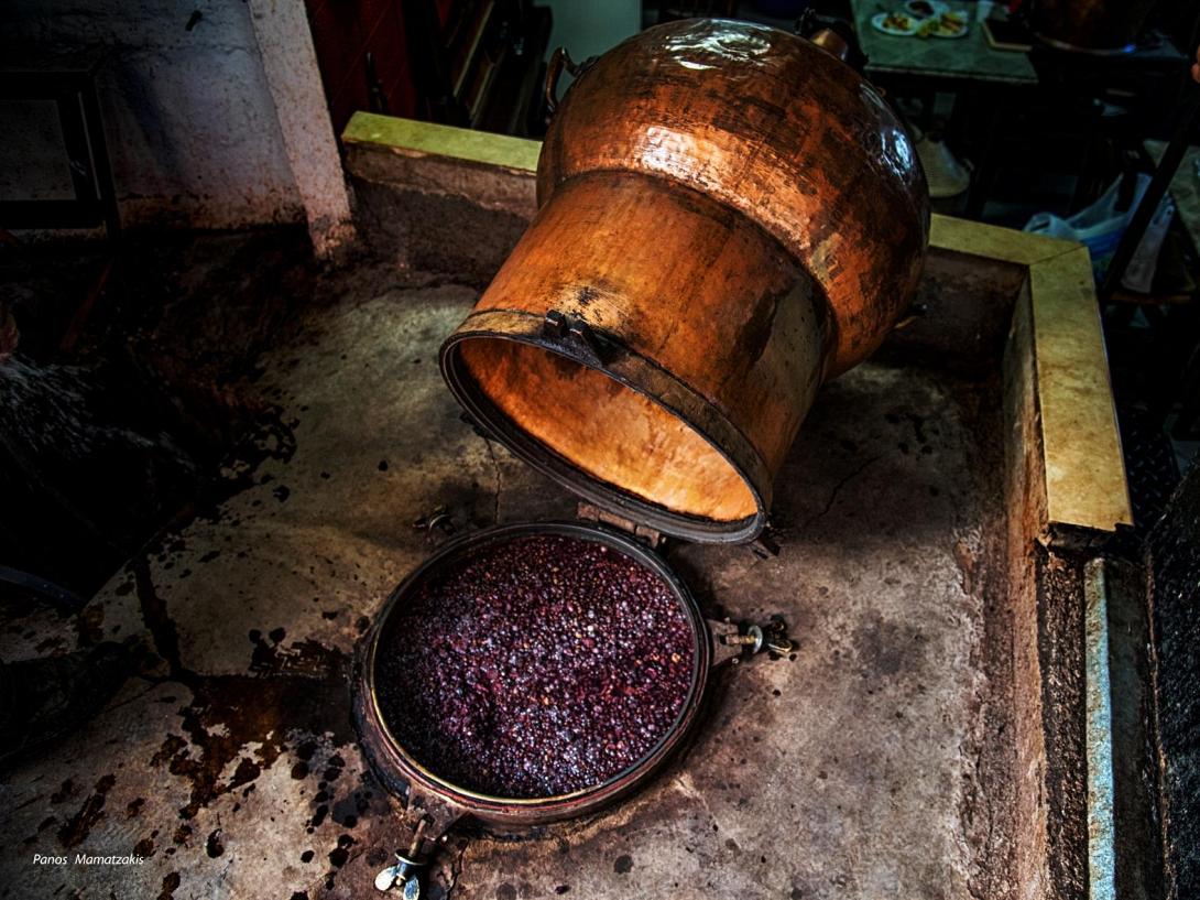 ρακοκάζανο καραβελάκης