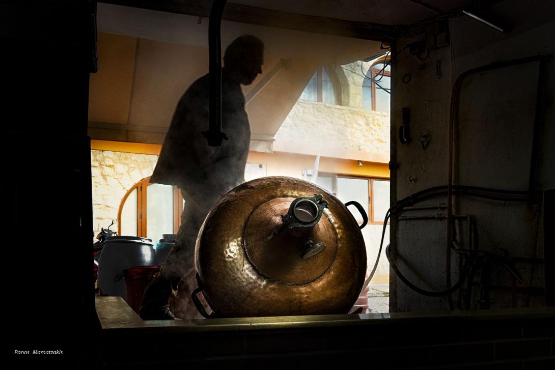 ρακοκάζανο καραβελάκης