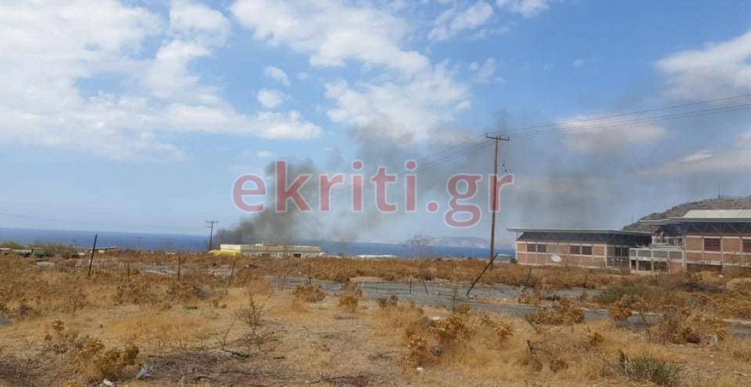 Φωτιά στον καταυλισμό