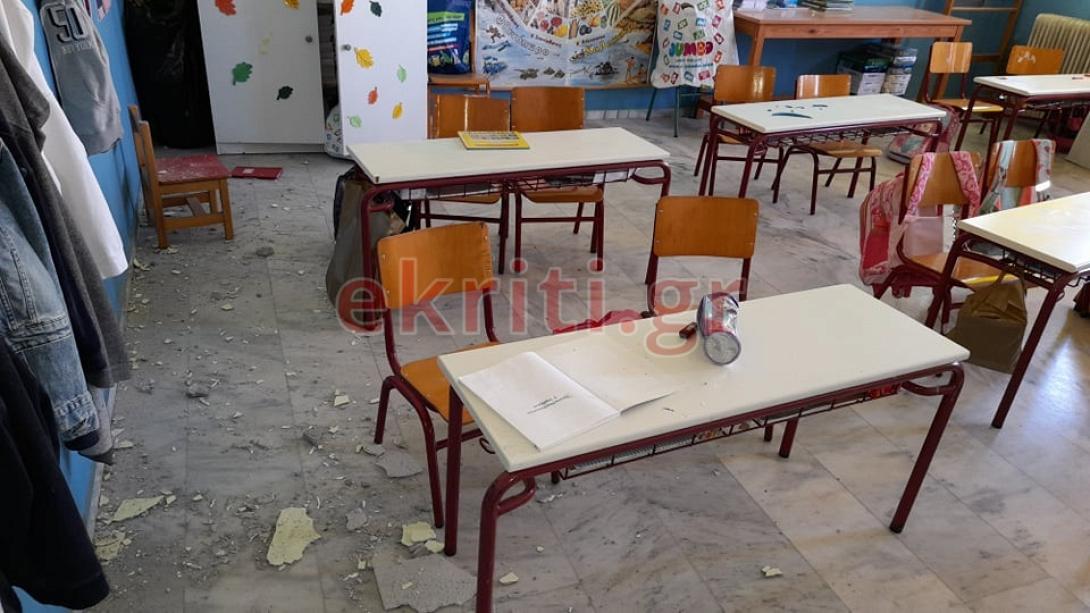 Δημοτικό Σχολείο Αρκαλοχωρίου: Tα παιδιά άφησαν τα  πράγματα τους στις αίθουσες 