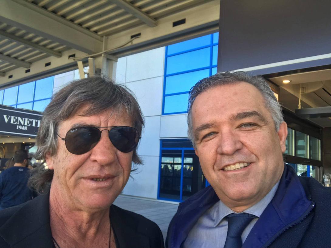 βαβουρανακης μαυρος.jpg