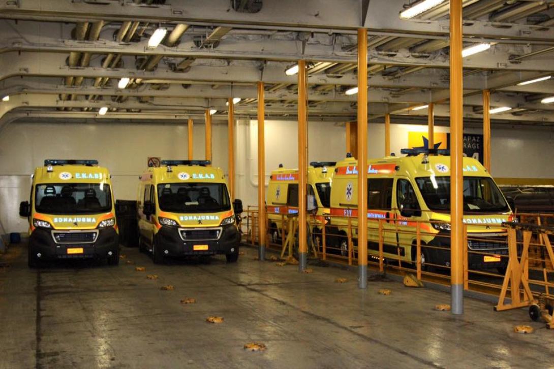 εκαβ ασθενοφορα.jpg