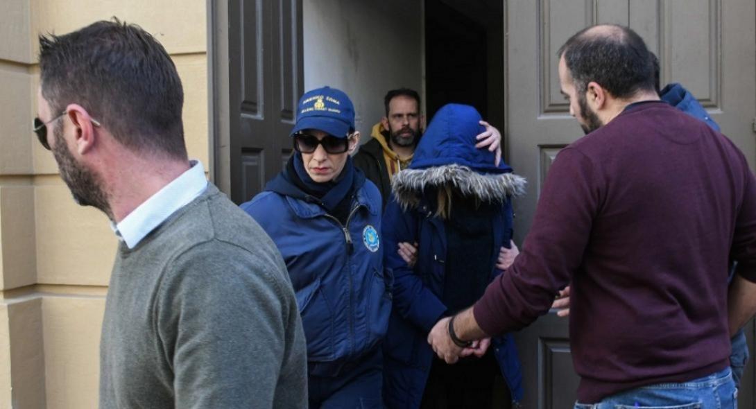 27χρονη μητέρα