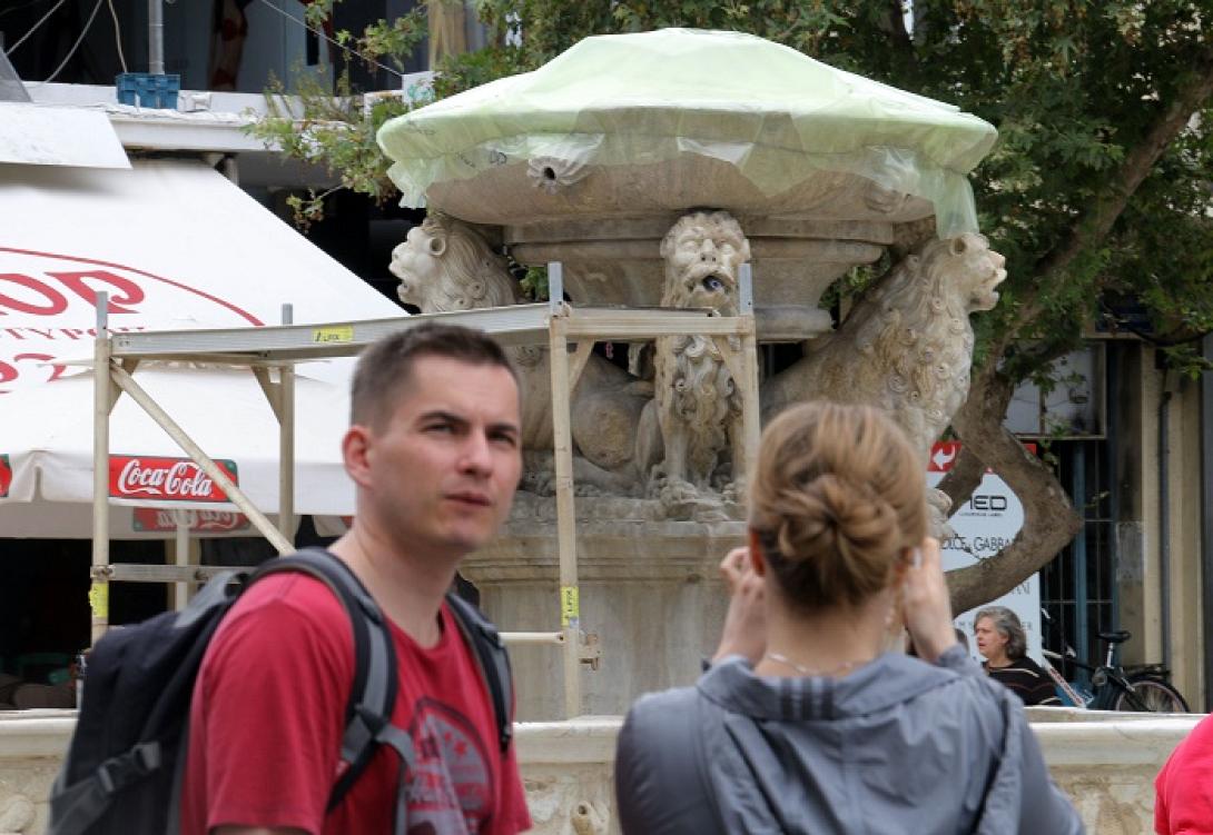 λιοντάρια εργασίες