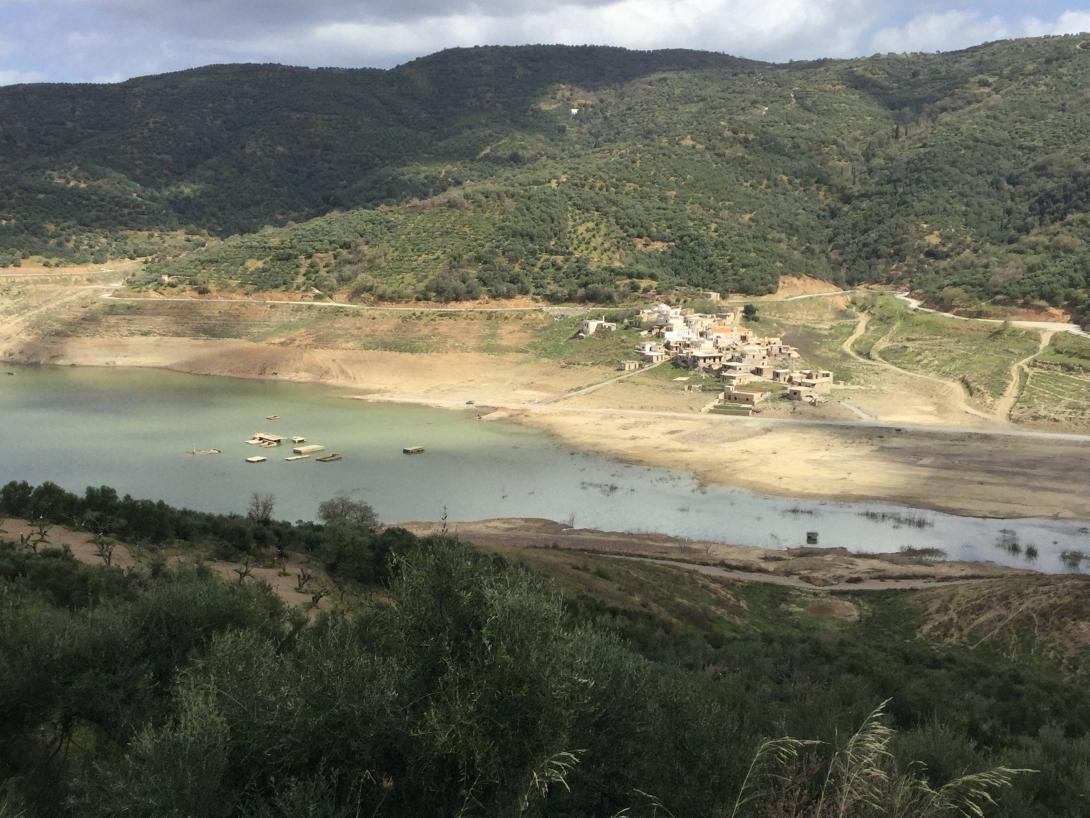 φραγμα αποσελεμη.jpg