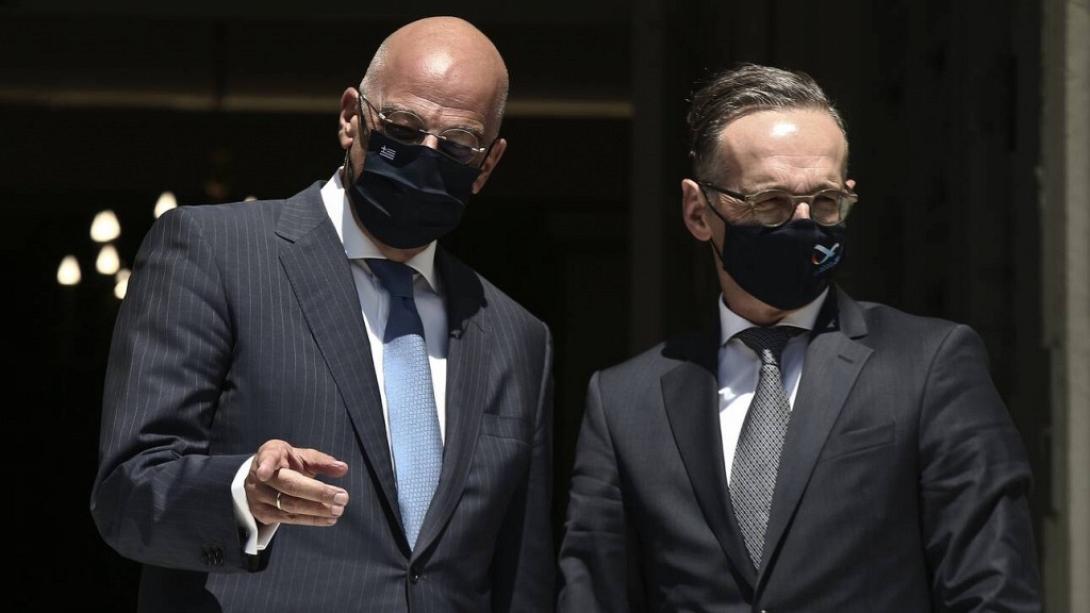 Δένδιας - Μάας