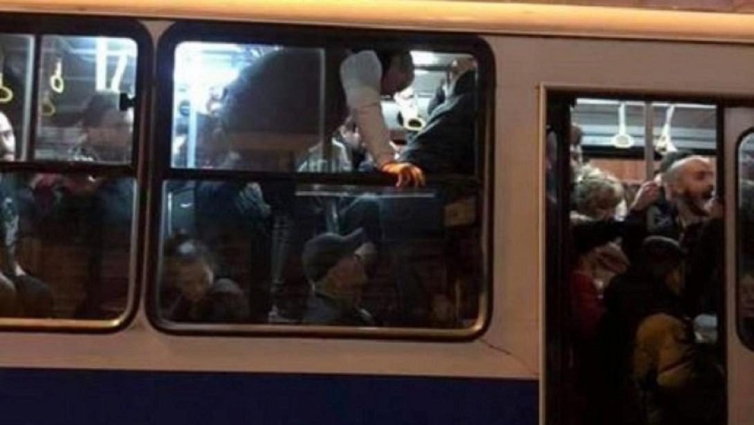 Εικόνα ντροπής σε λεωφορείο με επιβάτες να... πετούν στον αέρα!.jpg