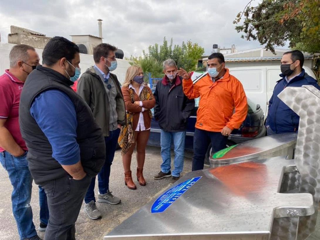 Φωτό από την παρουσίαση των κάδων