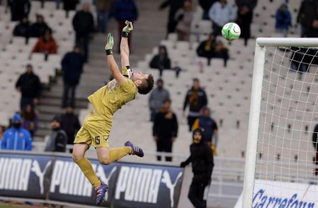 Ο.. πιτσαδόρος και οι καταπληκτικές αποκρούσεις!