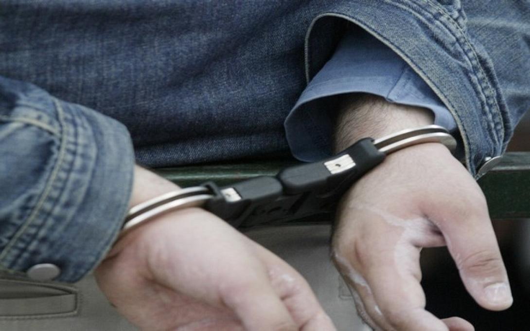 Ανήλικοι έκλεβαν τους τουρίστες στη Ρόδο και μετά πουλούσαν την "πραμάτεια" τους