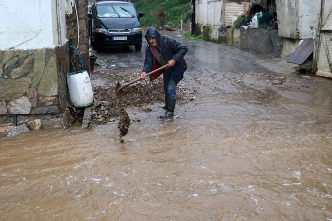 φόδελε κακοκαιρία
