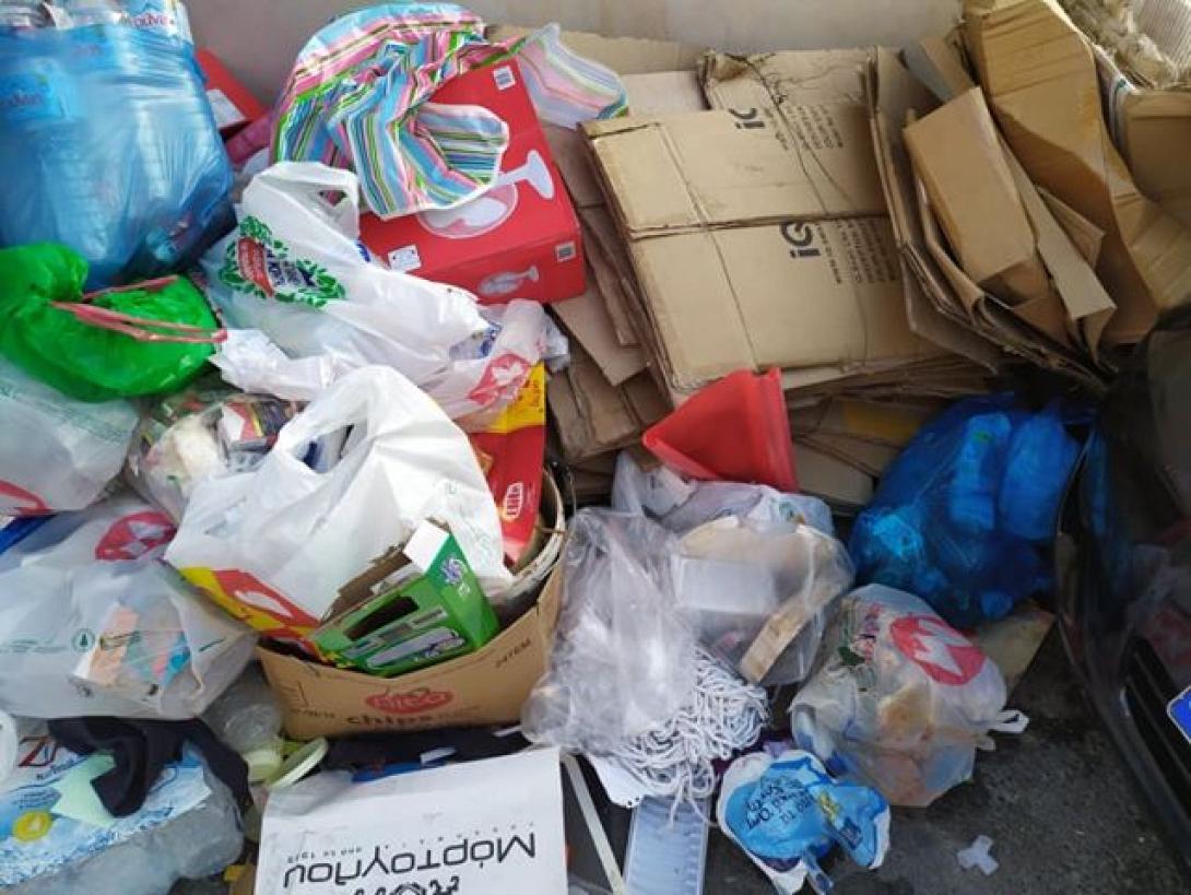 σκουπίδια καραϊσκάκη