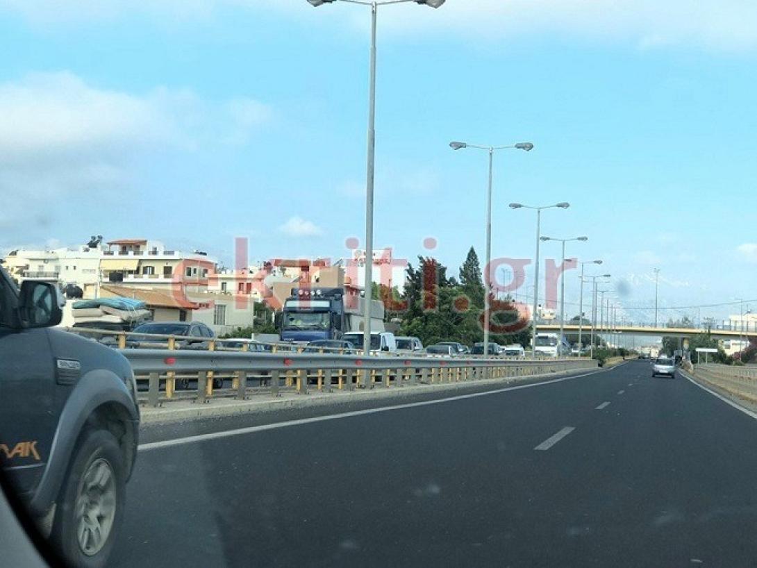 "Κολλημένοι" στην εθνική, λόγω έργων