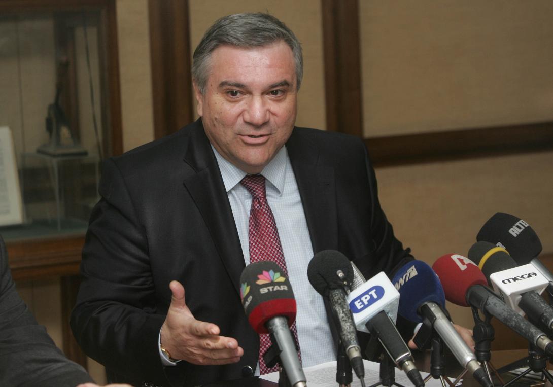 Στο κόμμα του Γιώργου Παπανδρέου προσχωρεί ο Χ. Καστανίδης