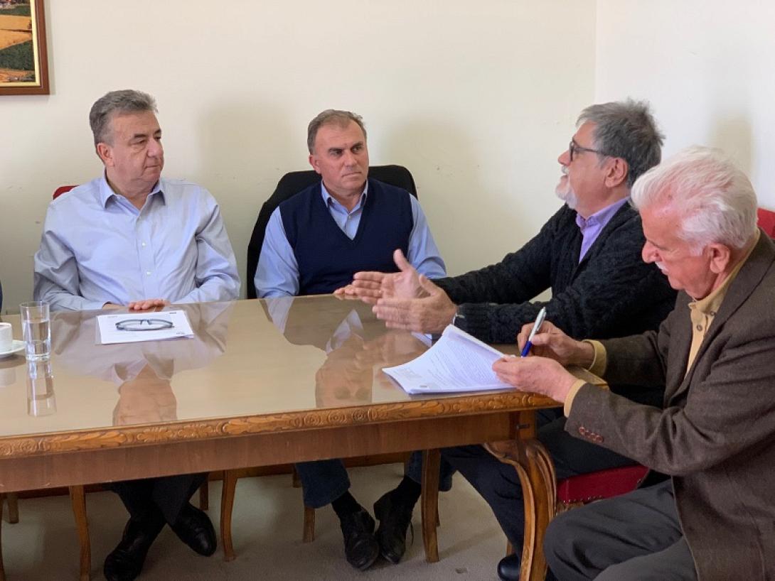 υπογραφη συμβασης