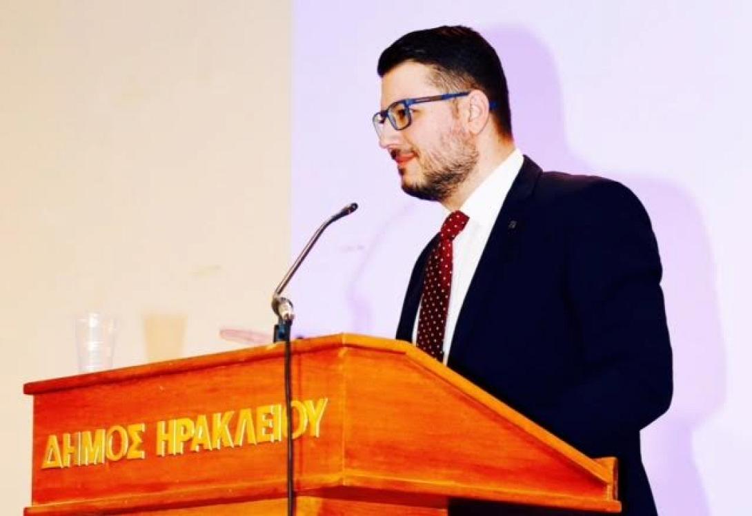 μανώλης αλεξάκης