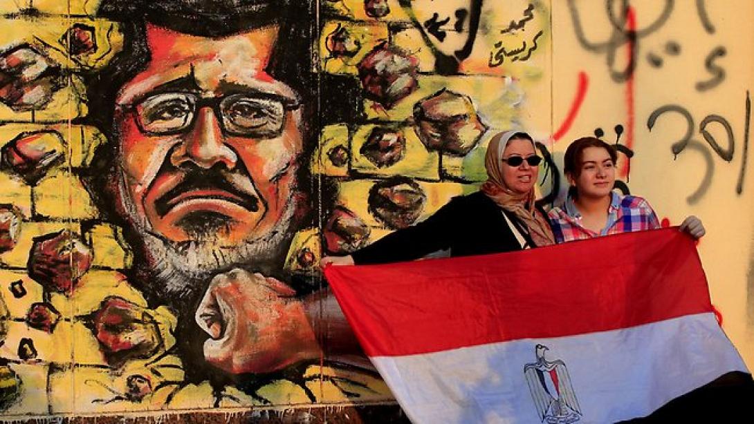 10ετής κάθειρξη σε υποστηρικτές του Μόρσι από το δικαστήριο του Καΐρου